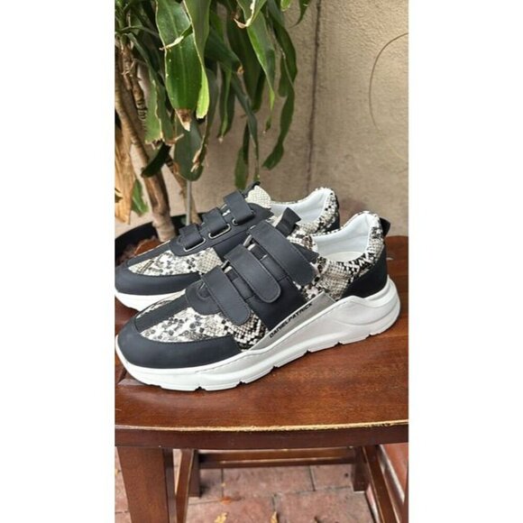 Daniel Patrick Other - DANIEL PATRICK Size 8 (41) Men's Low Top Shoes Designer Used Velcro